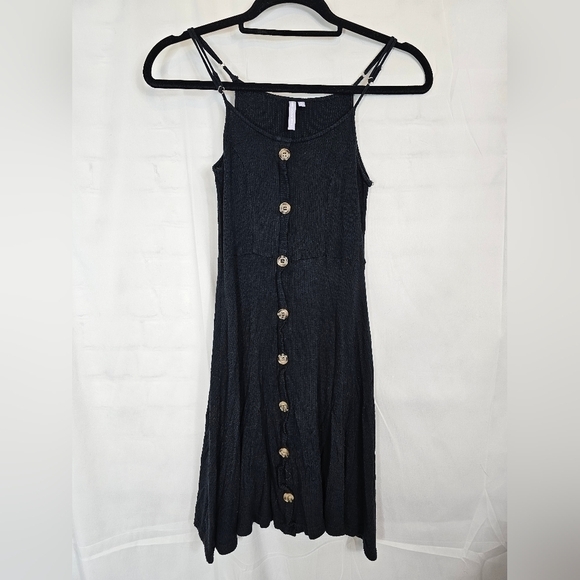 Good Luck Girl Black Ribbed Spaghetti Strap Button Down Dress Size Medium NWOT - Picture 1 of 4